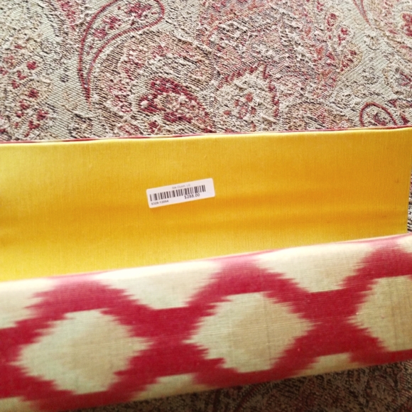 Gail DeLoach  ASIAPHILE Silk Clutch - Picture 8 of 16